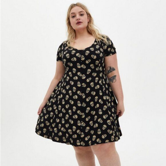 NWT Torrid Skull Print Black Dress - Picture 1 of 9